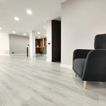 Apartment Joivy Sofia Wonderful 2-bed Flat With Views Como