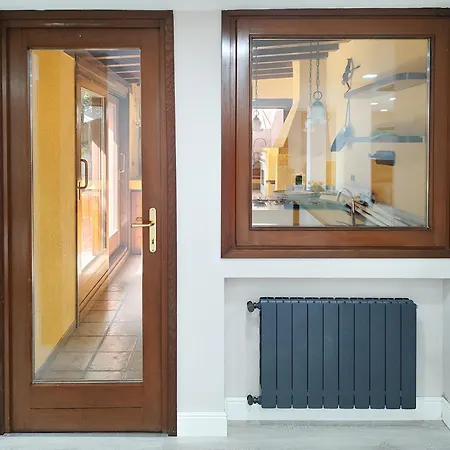 Joivy Sofia Wonderful 2-bed Flat With Views Apartment