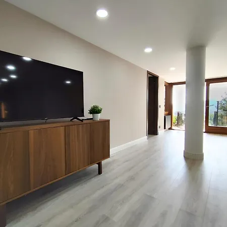Apartment Joivy Sofia Wonderful 2-bed Flat With Views