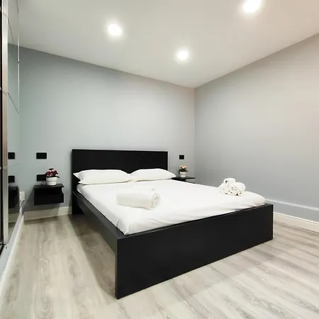 Apartment Joivy Sofia Wonderful 2-bed Flat With Views *